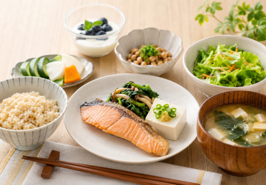 夜ご飯でタンパク質を摂るメリットとは？胃腸にやさしい食べ方で無理なく腸活を始めよう